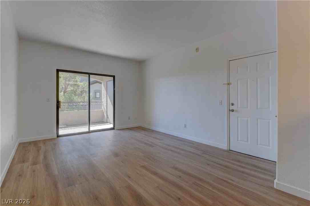8250 N Grand Canyon Dr #2026 - Photo 3 of 20