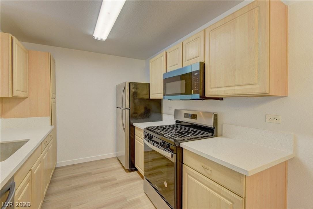 8250 N Grand Canyon Dr #2026 - Photo 7 of 20