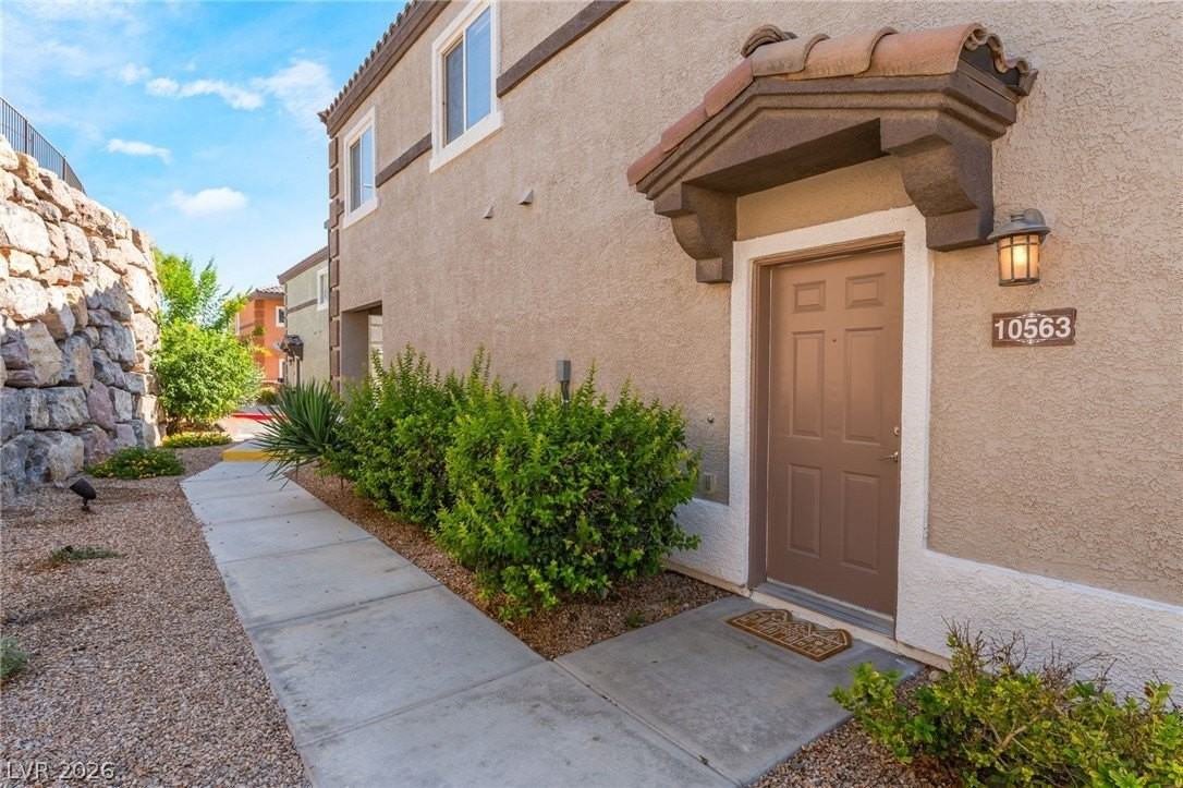 10563 Gold Shadow Ave - Photo 4 of 44