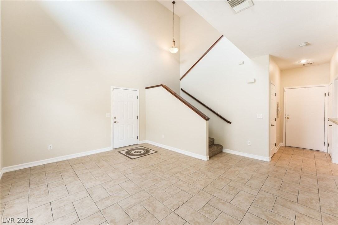 10563 Gold Shadow Ave - Photo 7 of 44