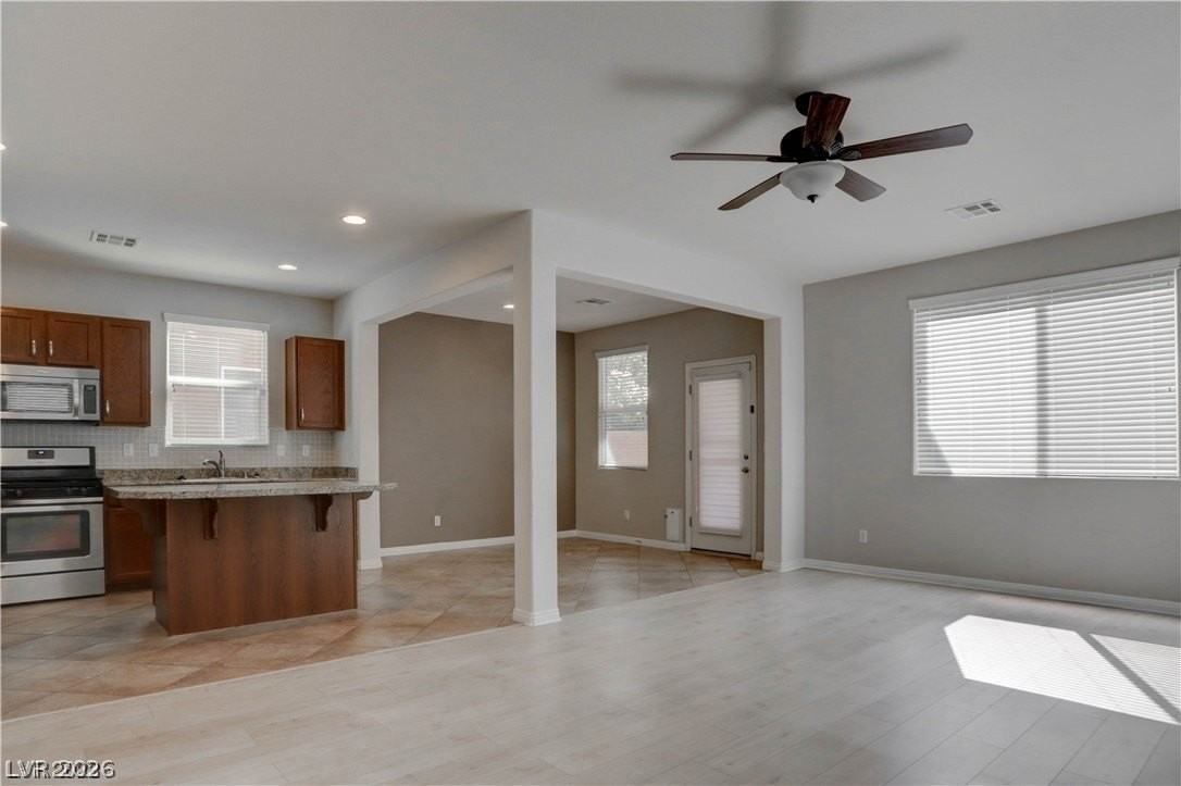 7623 Houston Peak St - Photo 3 of 40