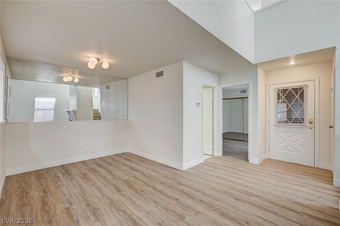 4047 Grasmere Ave - Photo 6 of 28