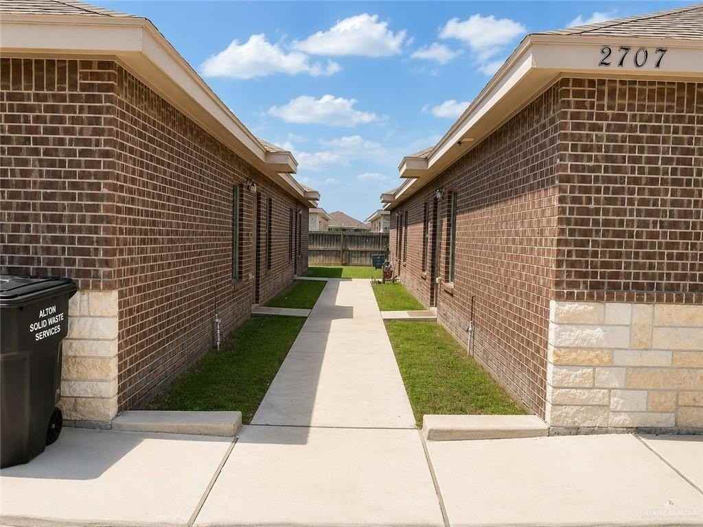 2707 E Garfield Ave #A - Photo 2 of 18