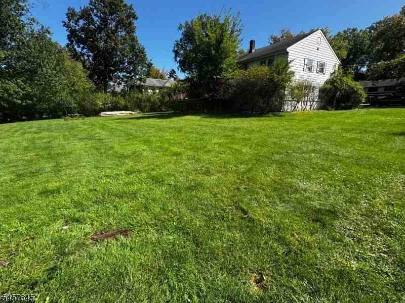 14 Blackstone Dr - Photo 2 of 2