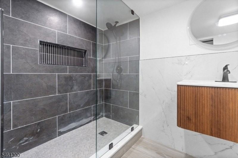 656 Park Ave - Photo 3 of 18