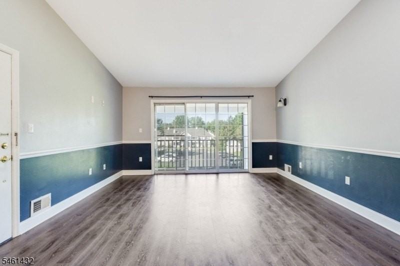 3910 Graham Ct - Photo 6 of 32