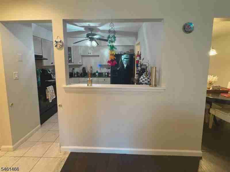 806 Eves Dr - Photo 6 of 9