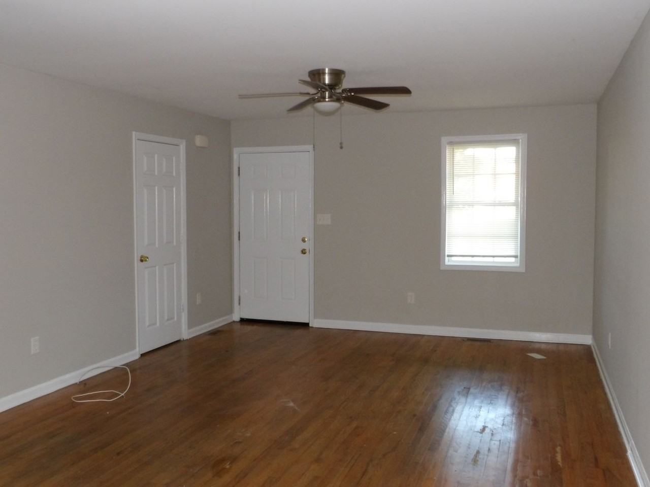 635 S West St - Photo 2 of 18