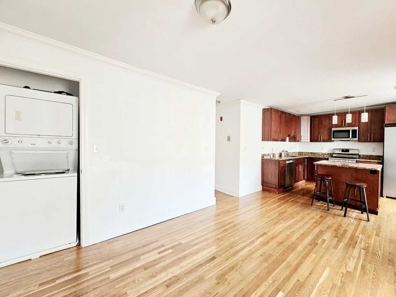 1798 Beacon St #32