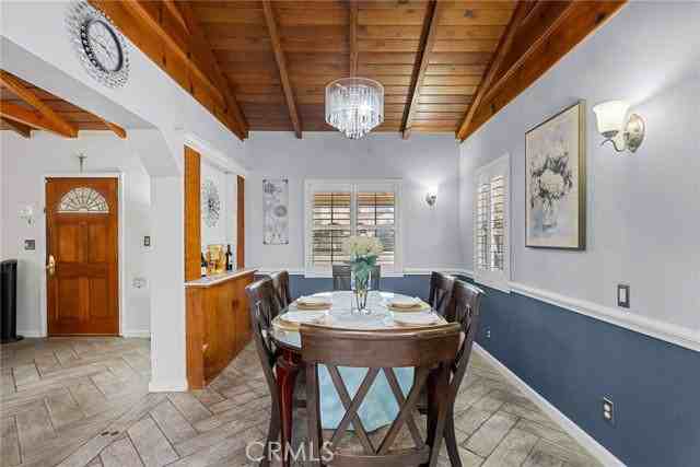 2449 23rd St - Photo 7 of 8