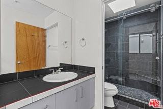 343 Rennie Ave #7 - Photo 2 of 8