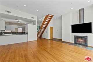 343 Rennie Ave #7 - Photo 4 of 8