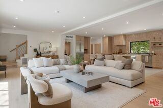 1712 N Beverly Glen Blvd - Photo 3 of 8