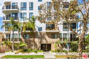 121 S Canon Dr #203 - Photo 1 of 1