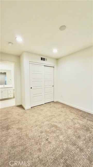 130 Greenleaf Dr - Photo 4 of 8