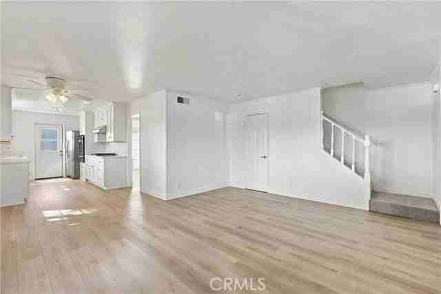 104 Yorktown Ln - Photo 2 of 8