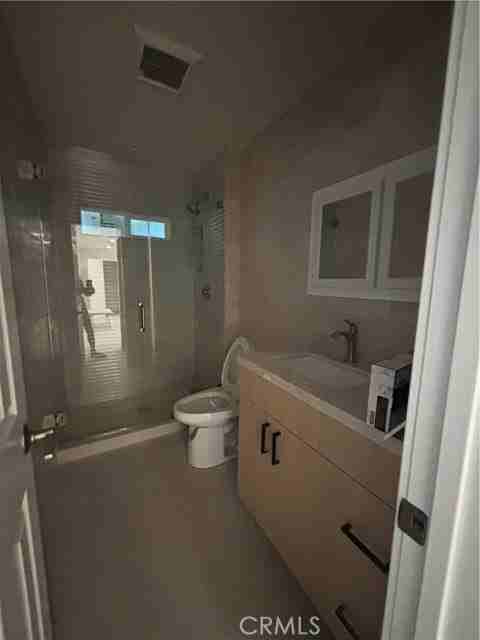 23453 Mobile St - Photo 4 of 8