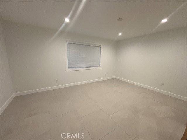23453 Mobile St - Photo 6 of 8