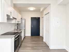 featured image of 293 Kenilworth Avenue North #4