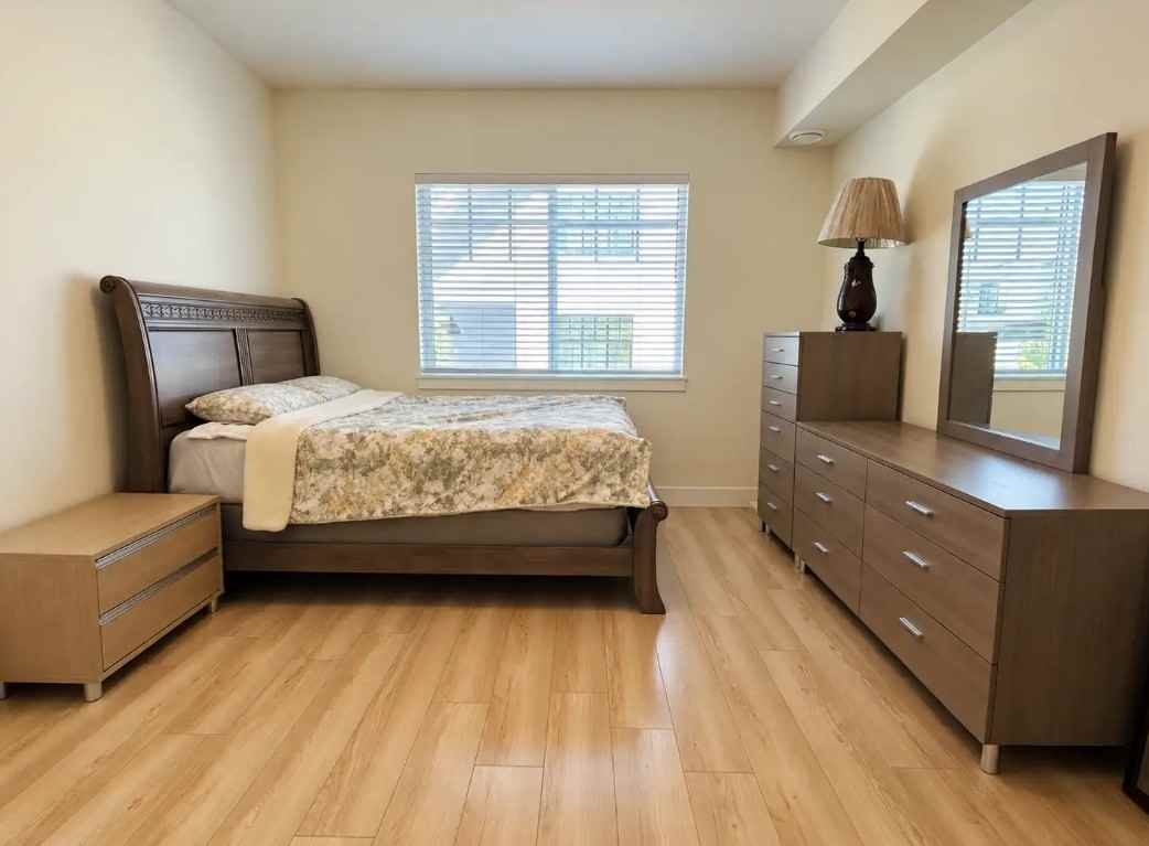 7640 197 Street #4X - Photo 7 of 18