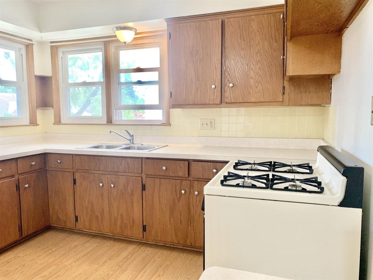 1508 Walnut Street - Photo 6 of 28