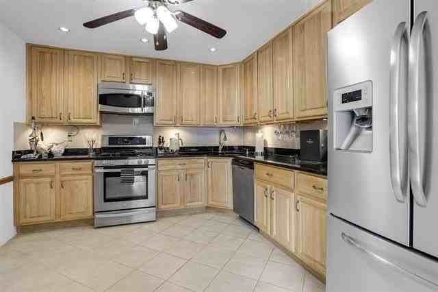 6 Walnut St - Photo 3 of 16