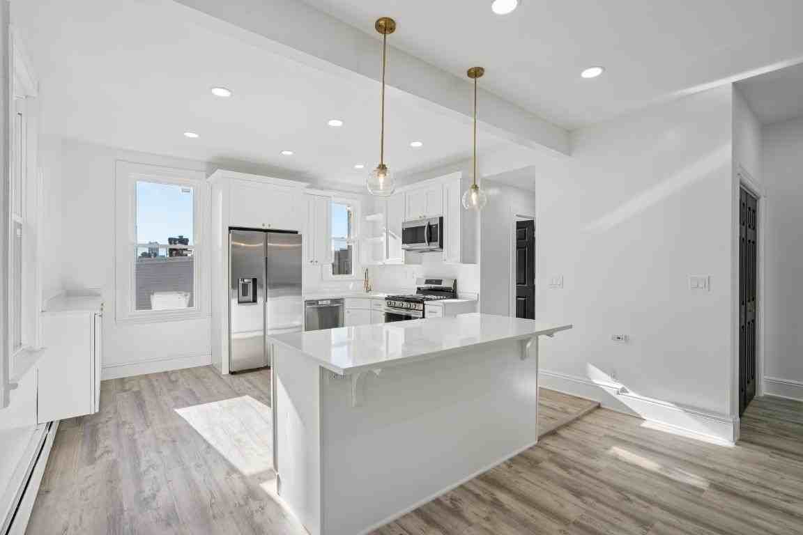 502 Gregory Ave #2 - Photo 2 of 16