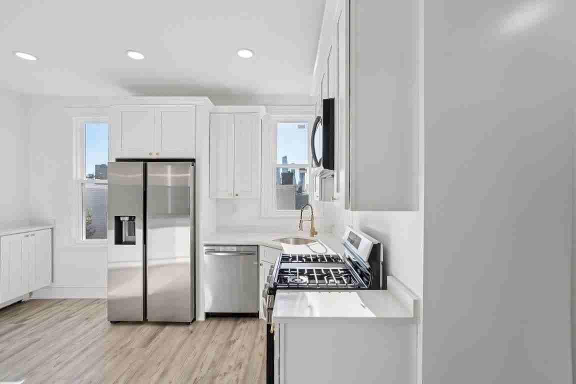 502 Gregory Ave #2 - Photo 6 of 16