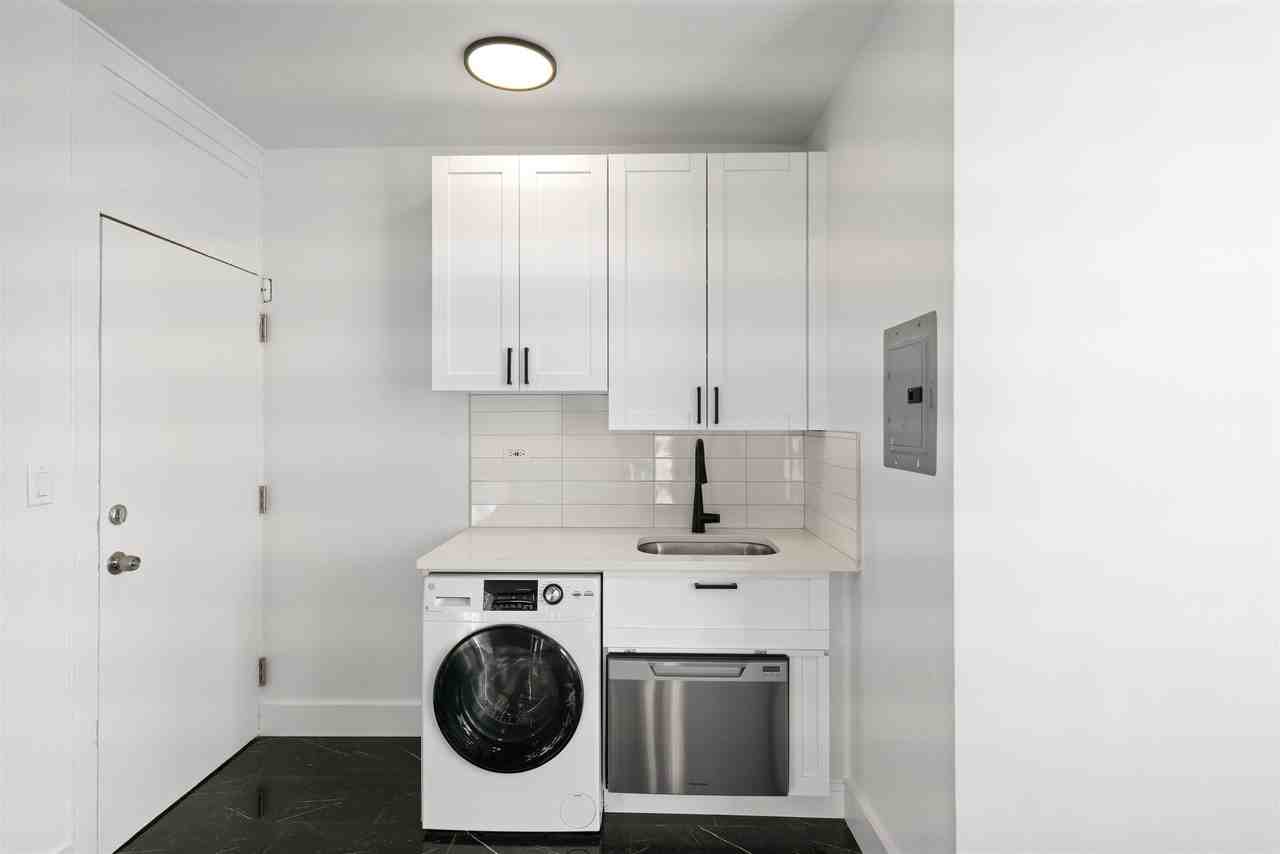216 Madison St #5 - Photo 4 of 15