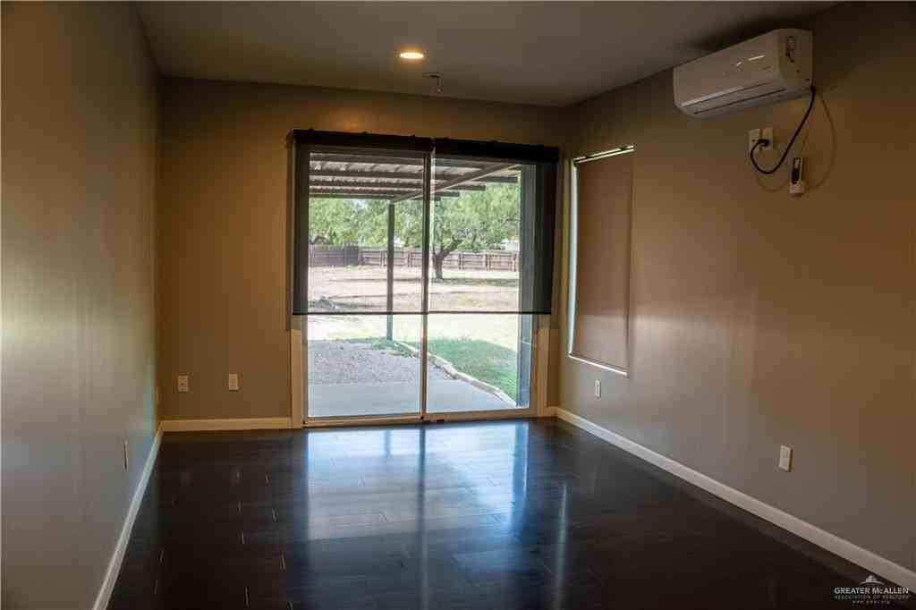 1907 School Ln - Photo 7 of 24