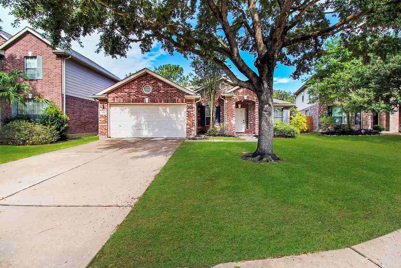 1814 Parkfair Ct - Photo 2 of 36