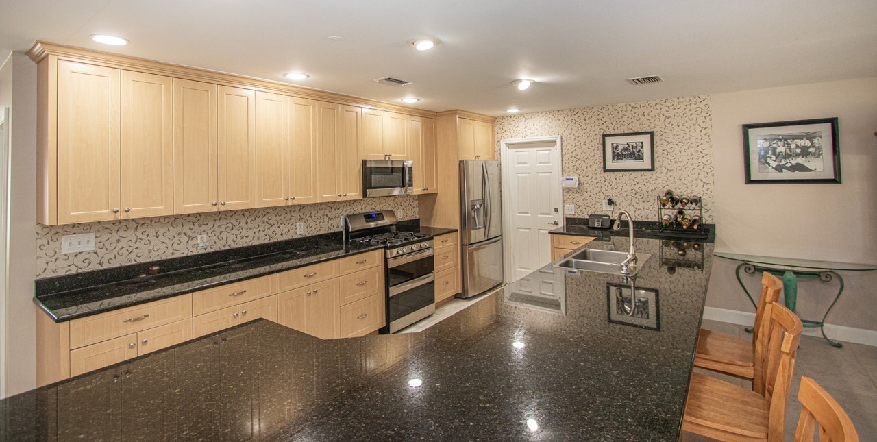 7864 15th Way N - Photo 6 of 20
