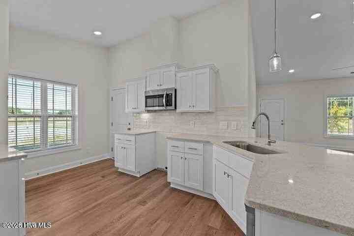 4503 Laurel Ridge Dr #B - Photo 5 of 15