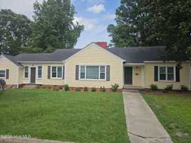 301 S Oak St - Photo 1 of 1