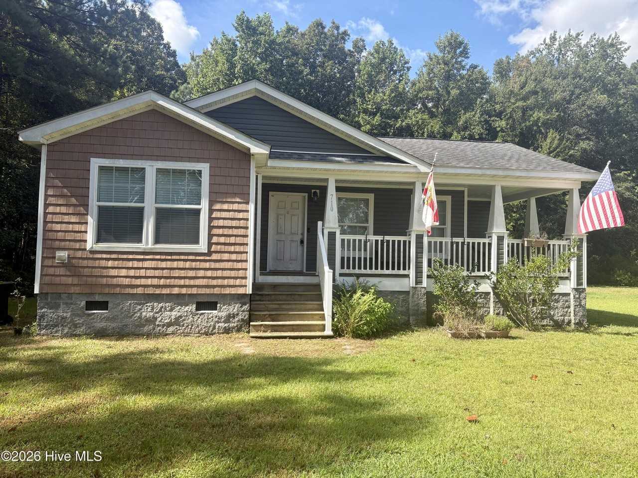 710 Carolina Ave - Photo 2 of 35