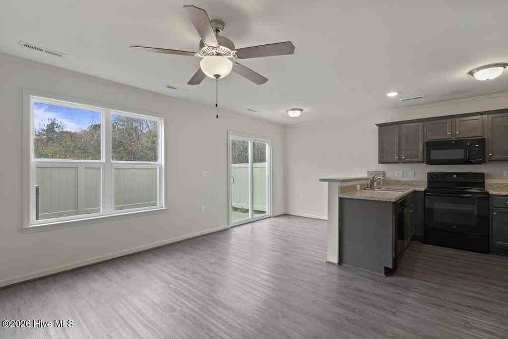 245 Boyington Place Rd - Photo 5 of 22