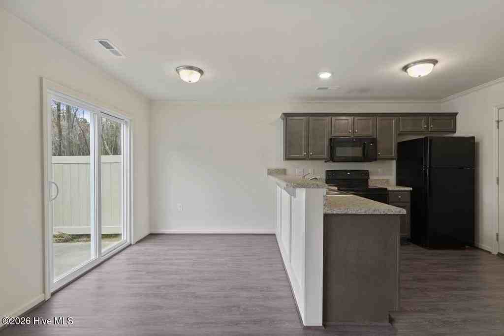 245 Boyington Place Rd - Photo 7 of 22