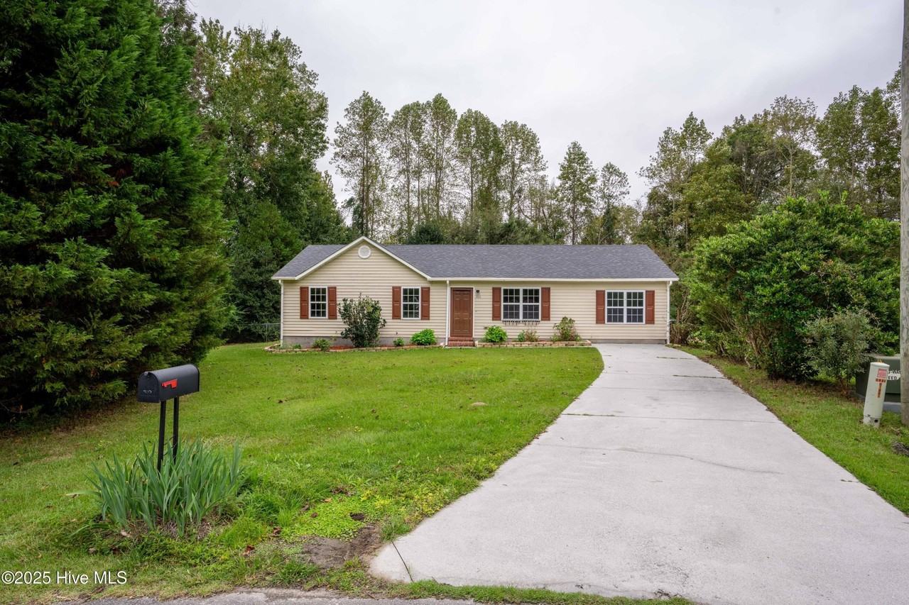 303 Sedgefield Ct - Photo 2 of 22