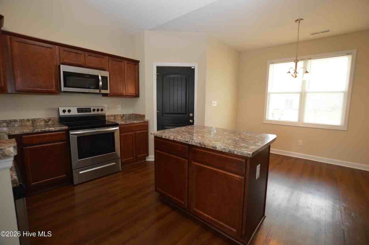 508 New Hanover Trl - Photo 4 of 24