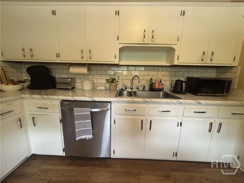 566 Woodland Hills Dr - Photo 6 of 17