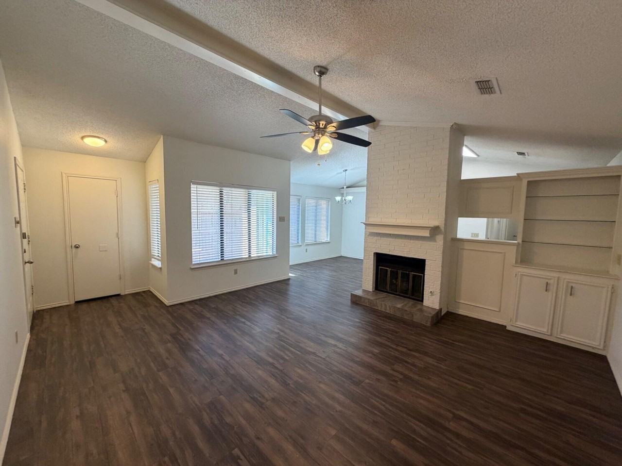 6808 Frankford Ave - Photo 3 of 12