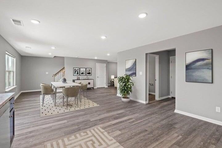 8169 Driftwood Loop - Photo 3 of 24