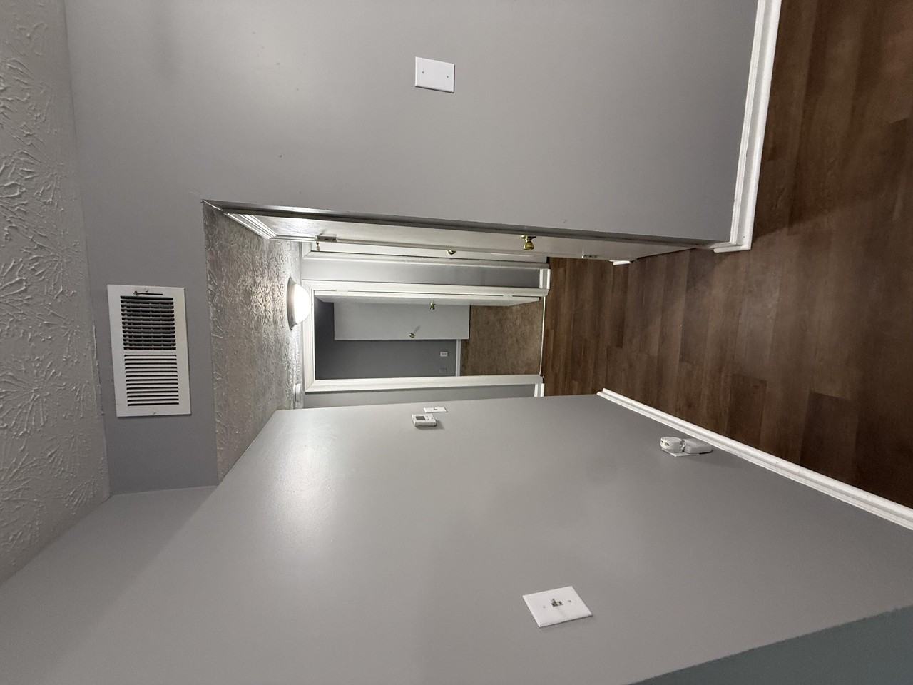 121 N Brand St #14 - Photo 7 of 12