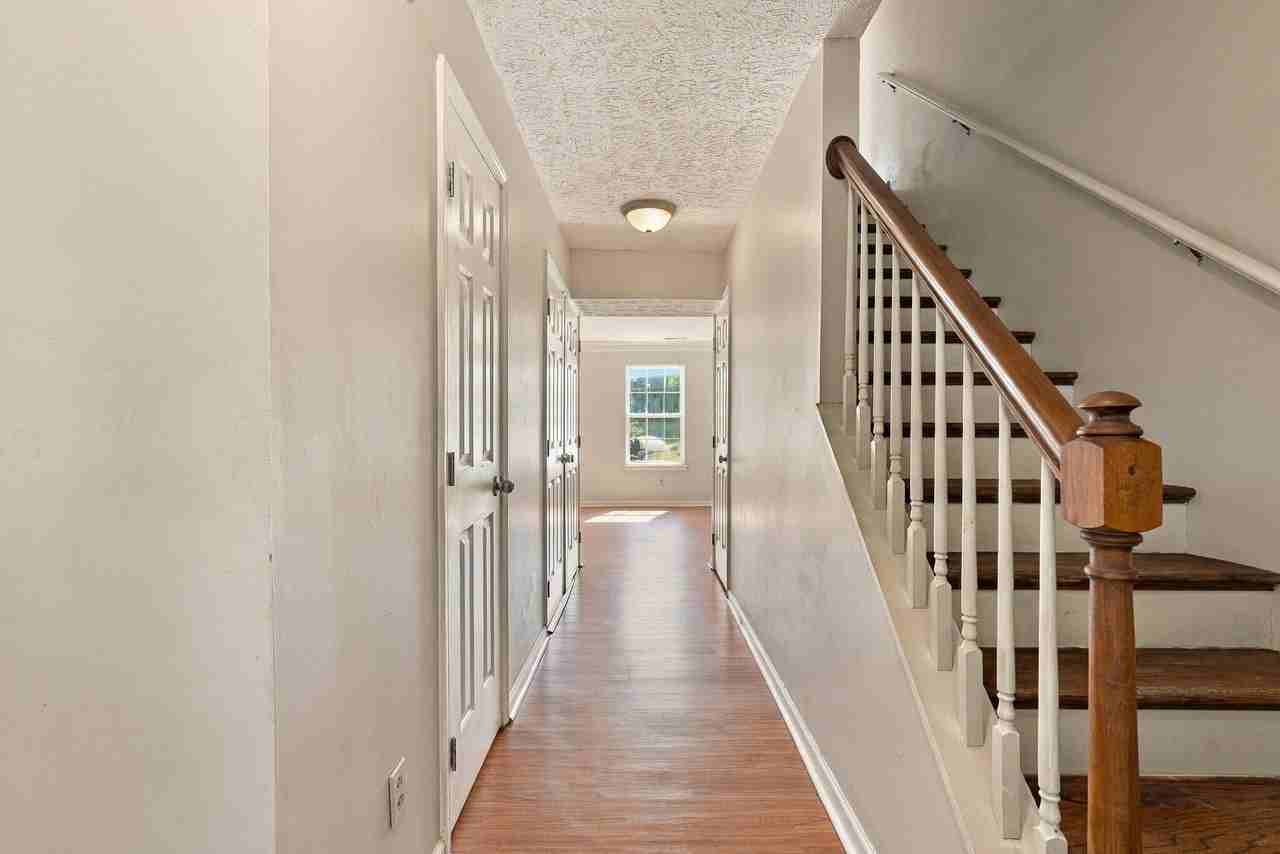 119 Crosskey Rd - Photo 4 of 33
