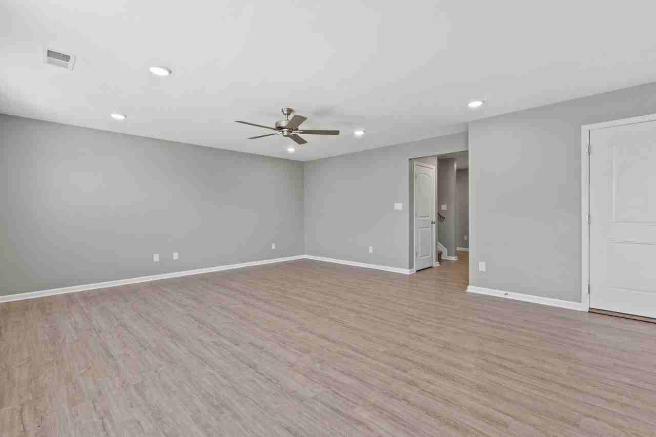 151 Landry Ln - Photo 3 of 14