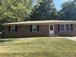 featured image of 812 Springmont Dr