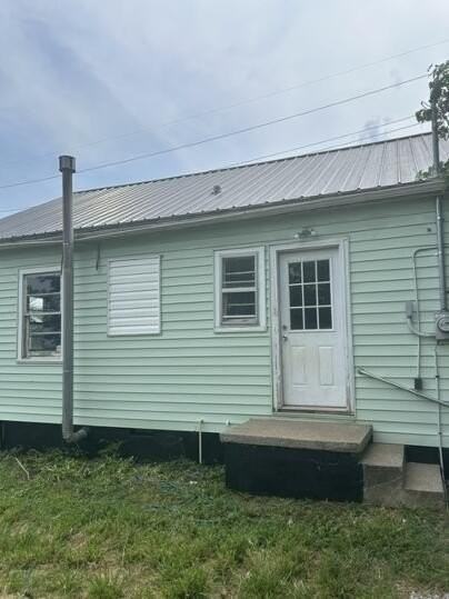 332 Morningside Dr - Photo 2 of 9