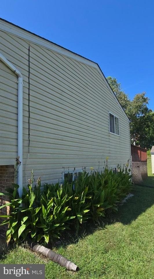 400 Beech St - Photo 4 of 13
