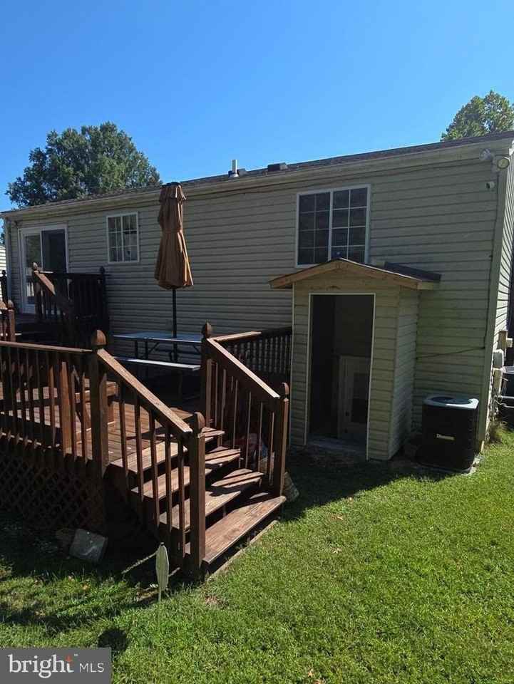 400 Beech St - Photo 5 of 13