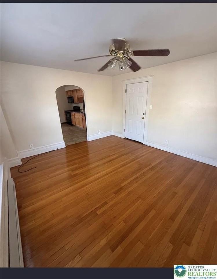 102 N 4th St #1stFL - Photo 5 of 15
